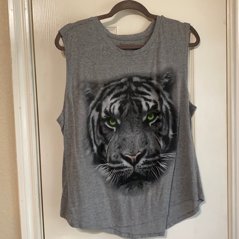 Gray tiger tank
